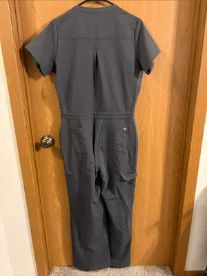 Fabletics Women’s Onyx Empower Wide Leg Scrub Jumpsuit Small thumbnail 8