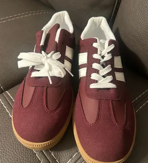 Burgundy and White Women's Sneakers size 41 thumbnail 1
