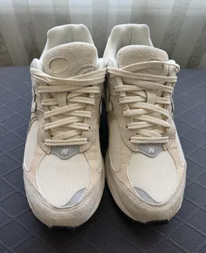 New Balance Sneakers thumbnail 1