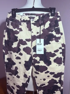 Oat Cowhide Print Jeans. Size 8. Slim fit Brown thumbnail 2