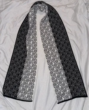 Michael Kors Scarf thumbnail 1