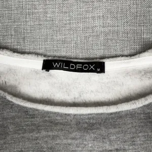 Wildfox T-Shirt Womens M Gray Crew Neck Long Sleeve Fleece I'm Terrific Hearts thumbnail 3