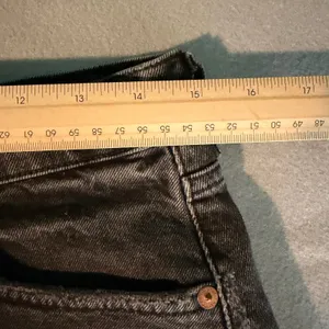Citizens of Humanity Annabelle Shorts 28 Black Distressed High Rise Denim Cutoff thumbnail 10