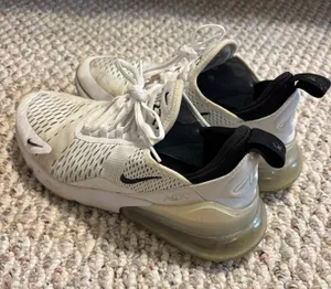 Nike Air Max 270 thumbnail 1