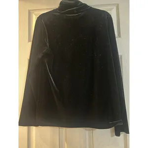 Talbots Women’s Large Black Velvet Top Long Sleeve Shirt Blouse Classic Chic thumbnail 2