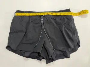 Women’s Athleta Crest 2 in 1 Hiking Shorts Black Size 10 thumbnail 6