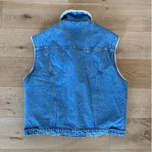 C. James & Co - Sherpa Lined Sleeveless Denim Vest in Blue & Off White thumbnail 3
