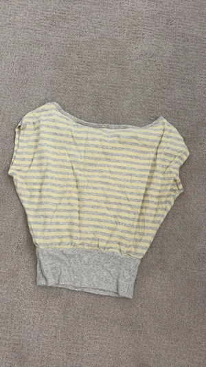 Hollister Co. yellow and gray striped crop top in a S #hollister #stripes thumbnail 3