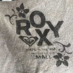 Gray Roxy Logo‎ T Shirt Las Vegas Vintage Graphic Tee Y2K 2000s Retro Small thumbnail 5