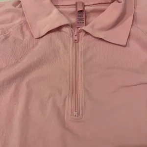 Skims 2X New Vintage Collared Cropped T-Shirt Color Pink thumbnail 5
