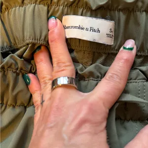 Abercrombie & Fitch Olive Green Jogger Pants Size Small thumbnail 3