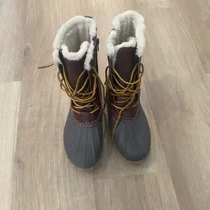 American Eagle rain boot 8 thumbnail 2