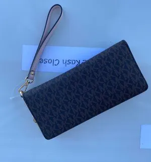 Michael Kors Large Logo Travel Continental Wallet - Powder blush/Brown thumbnail 4