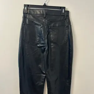 NWT Abercrombie & Fitch The Ankle Straight Ultra High Rise Vegan Leather Size 4 thumbnail 7