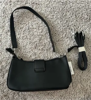 Tilly’s Black Purse thumbnail 2