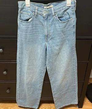 Levi's high waisted straight jeans thumbnail 1