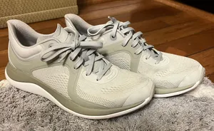 Lululemon Shoes thumbnail 4