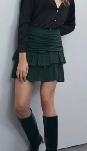 NWT Womens Zara Emerald Green Ruched Emerald Green Mini Skirt - Sz XS thumbnail 1