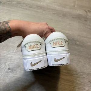 •Nike• Court Legacy Lift Platform Sneakers thumbnail 8