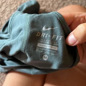 Nike tank top M thumbnail 6