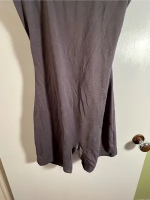 Women’s Size Small Athletic Romper Short Sleeve Open Back Dark Gray Scoop Neck‎ thumbnail 3