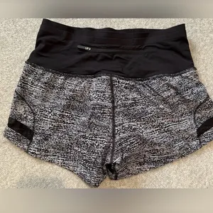 Lululemon Pace Perfect Short (3") Air Time White Black /Black 🍋 new without tags thumbnail 5
