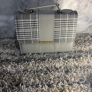 Gray Plaid Top Handle Handbag with Gold-Tone Detail thumbnail 2