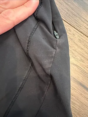 Lululemon Tracker Black Athletic Shorts Size 4 - C3-233 thumbnail 4