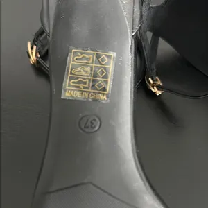 Source Unknown Elegant Black Ankle Strap Heels Sz‎ 37/6.5 thumbnail 7