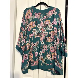 Floral Print Teal Surplice Wrap Blouse 1X By Maurices With 3/4‎ Sleeves & Empire thumbnail 8