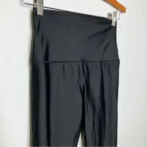 Offline by Aerie black 7/8 leggings hi-rise‎ size medium thumbnail 4