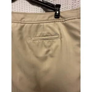IZOD Women's Golf 2 piece Polo Skort‎ Set Tan White Zip Pockets Comfort Classic thumbnail 15