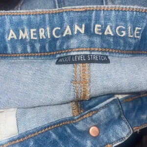 American Eagle Super High Rise Destroyed Crop Jegging thumbnail 7