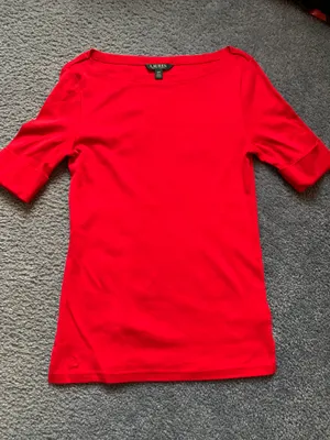 Red Shirt thumbnail 1