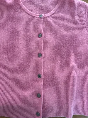 Pink Cardigan Size L thumbnail 2