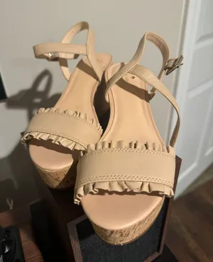 Kate Spade Heels thumbnail 1