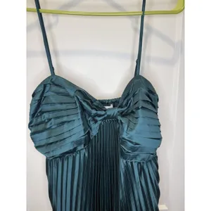 Petal and Pup Vikki Green Emerald Pleated Elegant Dress Adjustable Straps US 12 thumbnail 4