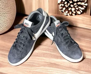 Size 10 - Nike Court Legacy low Suede Black White thumbnail 1