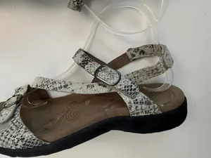 Taos Sandals Beauty Buckles Adjustable Comfort Travel Reptile Print Black Grey thumbnail 7
