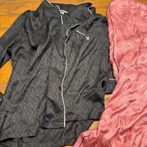 Victoria's Secret Satin Pajama Set Black Pink Logo Print Long‎ Sleeve Pants L M thumbnail 2