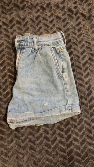 American eagle Jean shorts  thumbnail 3