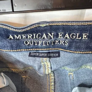 American Eagle Outfitters Women's Dark Blue Ankle Jeans thumbnail 3
