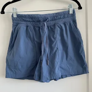 Lululemon drawstring shorts thumbnail 1