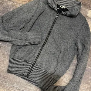 grey quarterzip‎ thumbnail 1