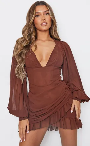 Pretty Little Thing Chiffon Pleated Balloon Sleeve Ruched Bodycon Dress thumbnail 2