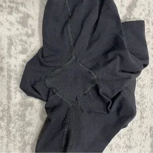 Lululemon Black 7/8 Leggings thumbnail 4