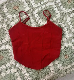 Burnt Red Crop thumbnail 3