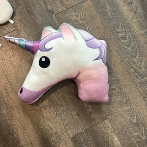 Unicorn Slippers Women’s Size‎ Large 9-10 With Unicorn Pillow thumbnail 2