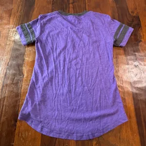 Campus Lifestyle Colorado Rockies MLB Purple V-Neck Graphic T-Shirt Womens Small thumbnail 8