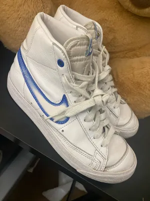NIKE BLAZER MID 77 WHITE-HYPER BLUE "AIRBRUSH" Womens 5.5 thumbnail 1